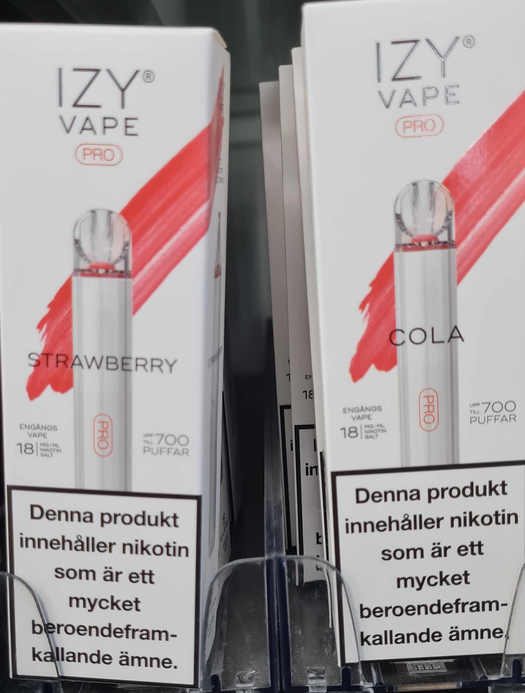IZY vape med smaker av strawberry och cola