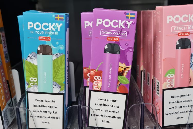 Pocky in your pocket med bl.a smakerna cherry cola ice och peach ice