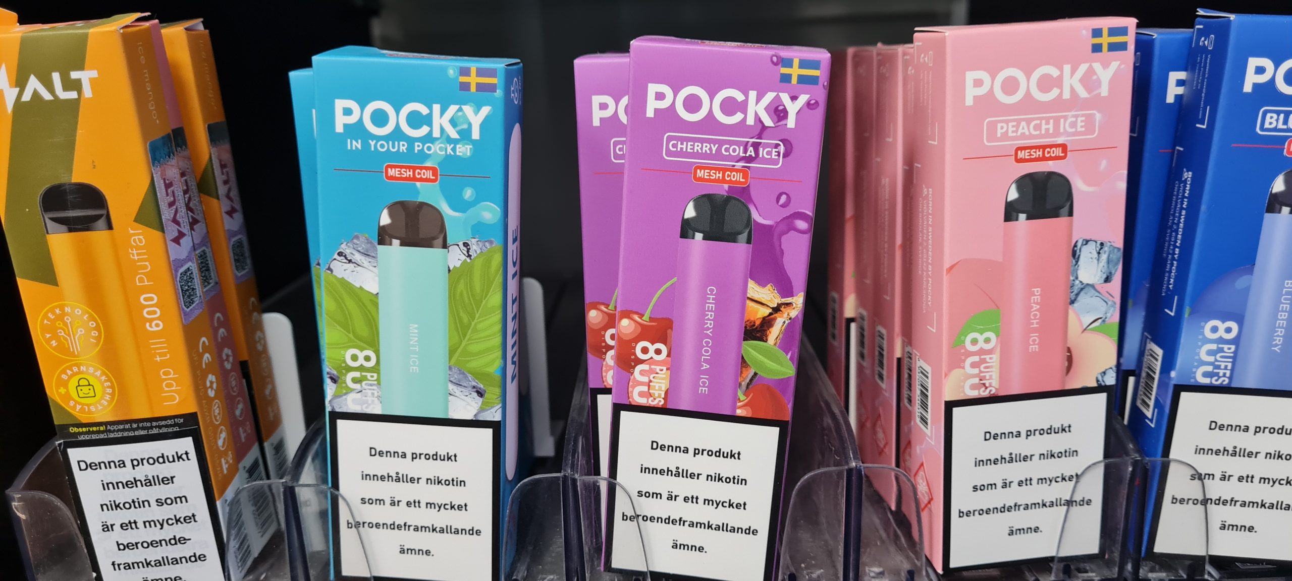 Pocky in your pocket med bl.a smakerna cherry cola ice och peach ice